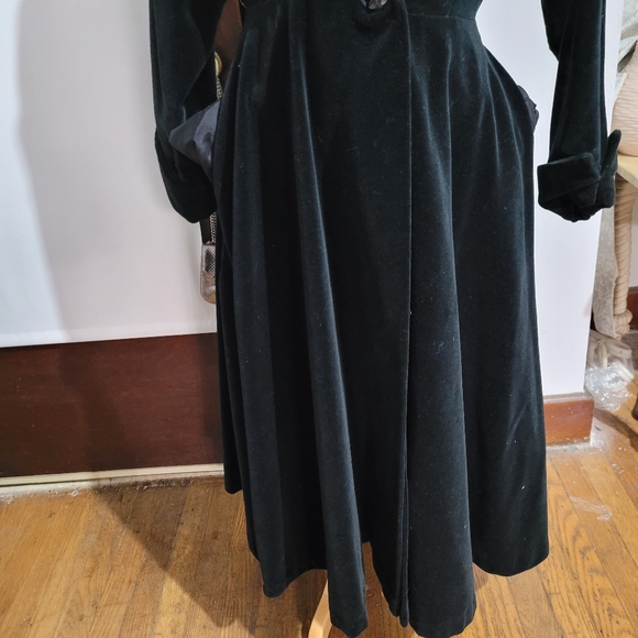 Cotton Velvet swing coat - Picture 2 of 14